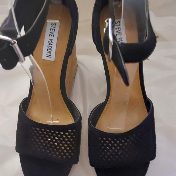 Steve Madden  Summer Sandals. - Picture 4 of 5